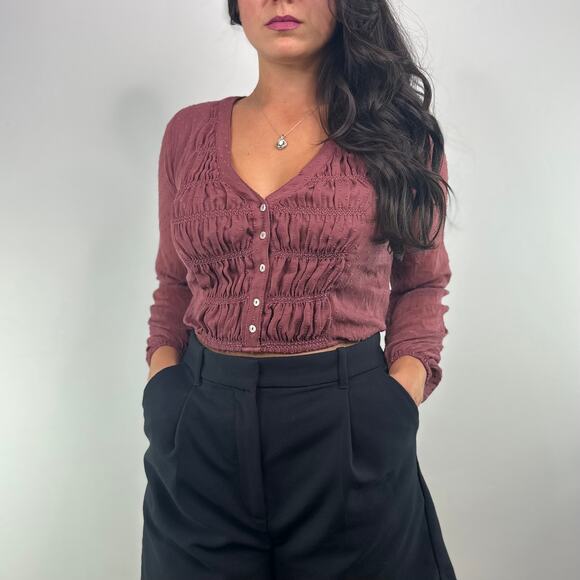 Abercrombie & Fitch Mauve Cropped Button Front Ruched Blouse - Picture 5 of 10